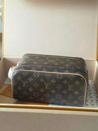 Picture of Louis Vuitton Wallets _SKUfw221244299fw